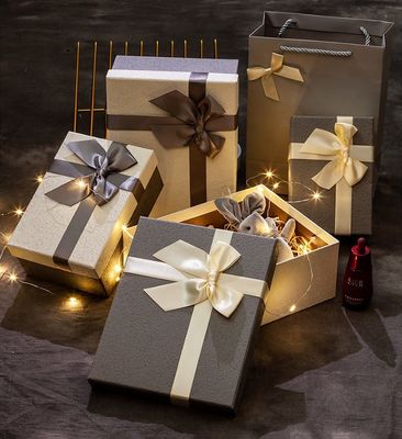Customized Three Sizes Rigid Paper Gift Box With Bow For Spouse Friend Family