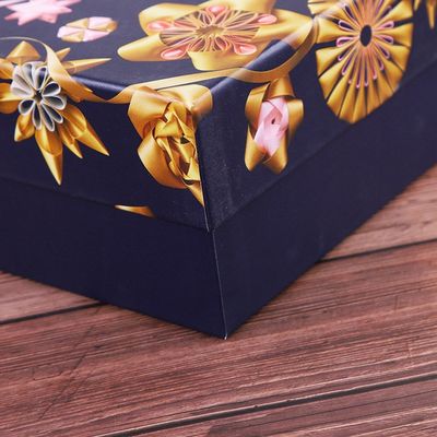 Navy Blue Custom Cosmetic Packaging Boxes 20*20*10cm With Raffia Paper